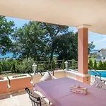 Apartamento Dita - With The Pool Close To Split Kaštela