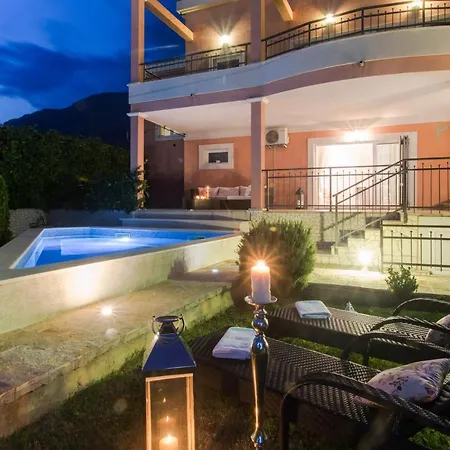 Dita - With The Pool Close To Split * Kaštela