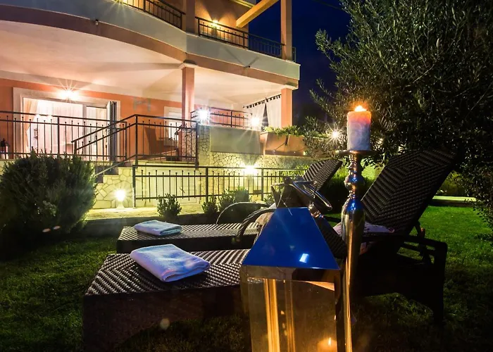 Dita - With The Pool Close To Split *